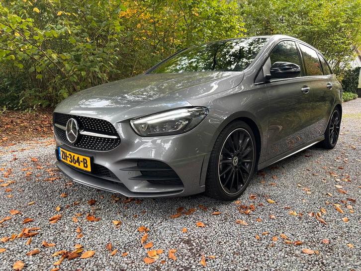 Mercedes-Benz B200 AMG Premium Plus 163PK 7G-DCT 2019 Grijs, Auto's, Mercedes-Benz, Particulier, B-Klasse, 360° camera, ABS, Achteruitrijcamera