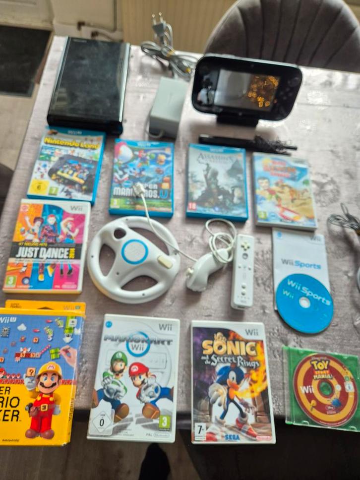 Nintendo Wii U  kerstset Compleet met Games en Accessoires, Spelcomputers en Games, Spelcomputers | Nintendo Wii U, Gebruikt, Met games