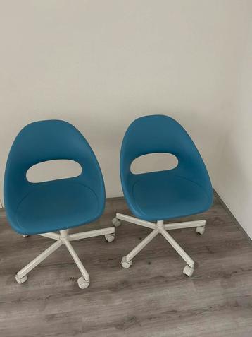 Twee Kinder Bureaustoelen beschikbaar voor biedingen