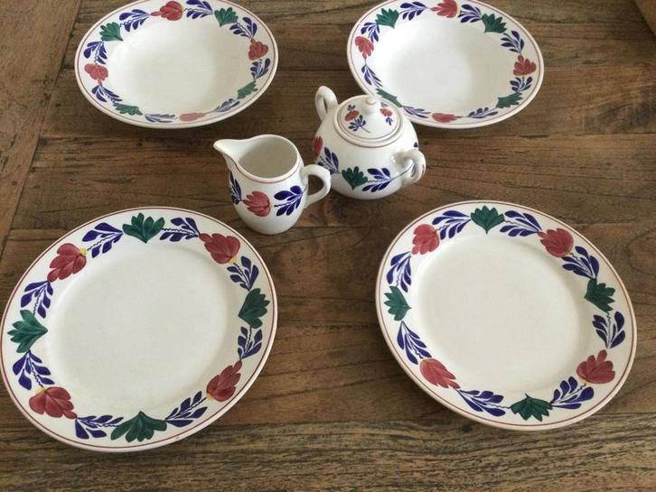 Boerenbont Maastricht 483A servies, Antiek en Kunst, Antiek | Servies los, Ophalen of Verzenden