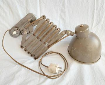 Machine wand schaarlamp metalen Bauhaus lamp jr 40 beschikbaar voor biedingen