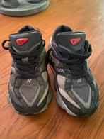 Gympen new balance 9060, Kinderen en Baby's, Kinderkleding | Schoenen en Sokken, Gebruikt, Jongen of Meisje, Schoenen, Ophalen of Verzenden