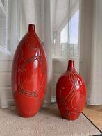 Twee rode stenen vazen retro stijl, Steen, Zo goed als nieuw, 50 tot 75 cm, Ophalen