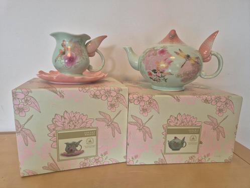 Disney Tinkerbell Theeset – Compleet met Theepot + kop, Verzamelen, Disney, Zo goed als nieuw, Servies, Peter Pan of Pinokkio