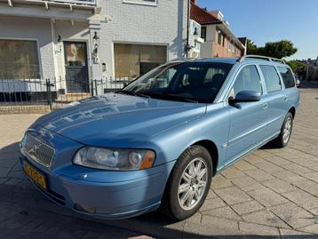 Volvo V70 2.4 140PK weinig km pracht auto!!! beschikbaar voor biedingen