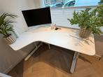 Hoekbureau (links) van Ikea Bekant, Huis en Inrichting, Bureaus, Ophalen, In hoogte verstelbaar, Zo goed als nieuw, Bureau
