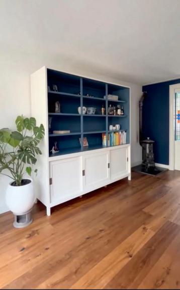 Teak houten boekenkast/ buffetkast beschikbaar voor biedingen