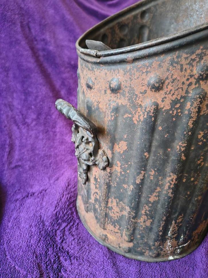 oude kolenkit 45 x 29 cm, Huis en Inrichting, Woonaccessoires | Paraplubakken, Gebruikt, Metaal, Ophalen