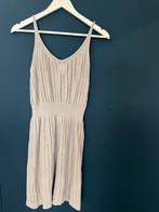Beige gebreid jurk. M, Kleding | Dames, Jumpsuits, Ophalen of Verzenden, Zo goed als nieuw