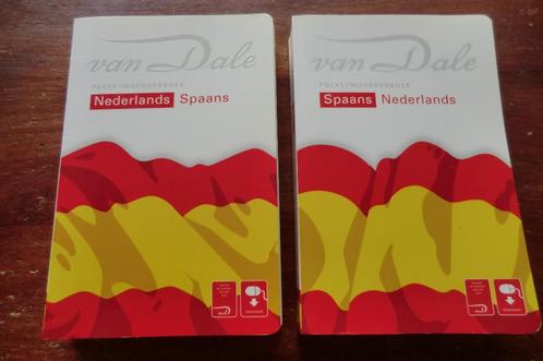 woordenboeken - Nederlands Spaans en Spaans Ned - van Dale, Boeken, Woordenboeken, Gelezen, Spaans, Van Dale, Ophalen of Verzenden
