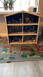 Poppenhuis met Playmobil Inboedel, Kinderen en Baby's, Speelgoed | Poppenhuizen, Ophalen, Gebruikt, Poppenhuis