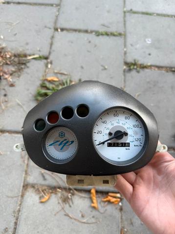 Zip 120 teller beschikbaar voor biedingen