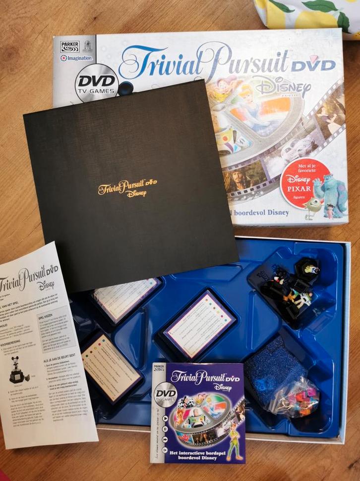 Trivial Pursuit Disney DVD Editie, Hobby en Vrije tijd, Gezelschapsspellen | Bordspellen, Zo goed als nieuw, Een of twee spelers