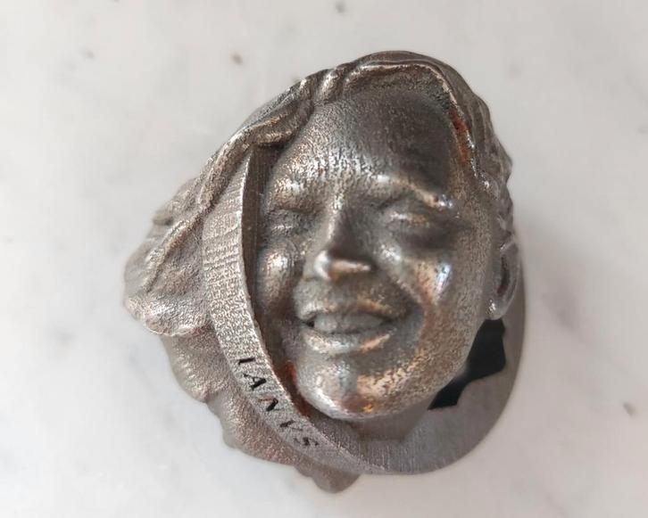 Jennifer Hoes Janus, Postzegels en Munten, Penningen en Medailles, Overige materialen, Ophalen of Verzenden