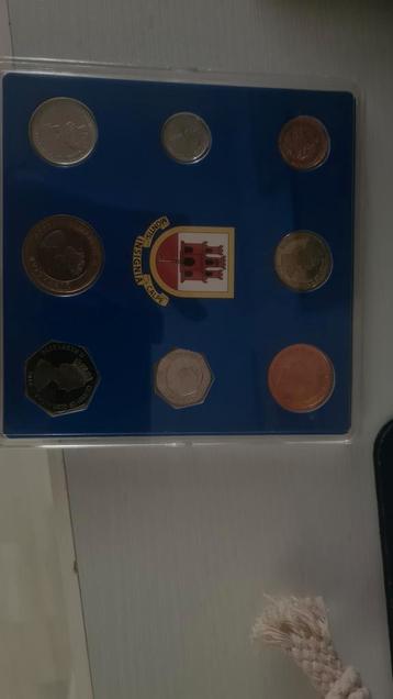 Gibraltar muntenset met Queen Elizabeth II  beschikbaar voor biedingen