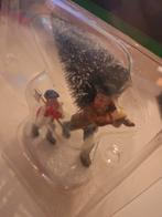 Kerstdorpminiatuur man met kind en kerstboom, Diversen, Kerst, Ophalen, Nieuw