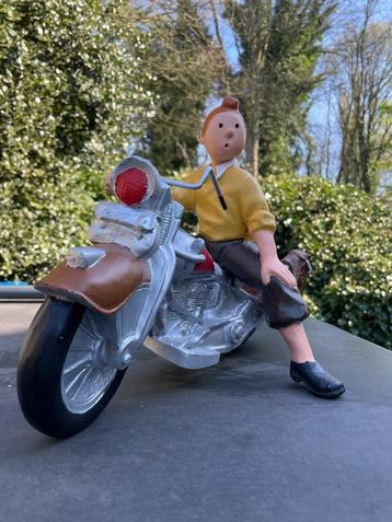 Erg mooi beeld met Kuifje op de motorfiets, bobby, TinTin beschikbaar voor biedingen
