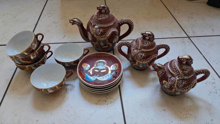 Unieke Japanse theeset met draken – porselein 13-delig, Antiek en Kunst, Antiek | Servies compleet, Ophalen