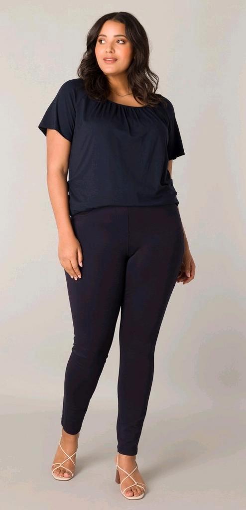 Dark blue tregging van Yest Curve Maat 50 (2), Kleding | Dames, Grote Maten, Nieuw, Broek of Spijkerbroek, Blauw, Ophalen of Verzenden