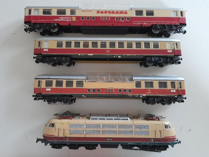 MARKLIN H0(3054) V3 TEE ELEKTRISCHE LOCOMOTIEF MET RIJTUIGEN, Hobby en Vrije tijd, Modeltreinen | H0, Gebruikt, Treinset, Wisselstroom