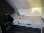 Bed 90x200 lichtgrijs eiken fineer inclusief nachtkastje, Huis en Inrichting, Slaapkamer | Bedden, Grijs, 90 cm, Eenpersoons, Zo goed als nieuw