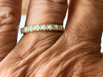 Gouden ring Opaal beschikbaar voor biedingen