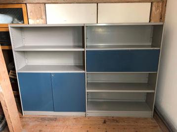 Friso Kramer Stabilux kast 1955;  modulaire wandkast staal.  beschikbaar voor biedingen