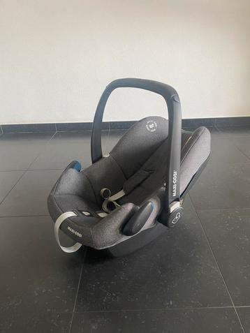 Maxi Cosi rock sparkling grey icm family fix beschikbaar voor biedingen