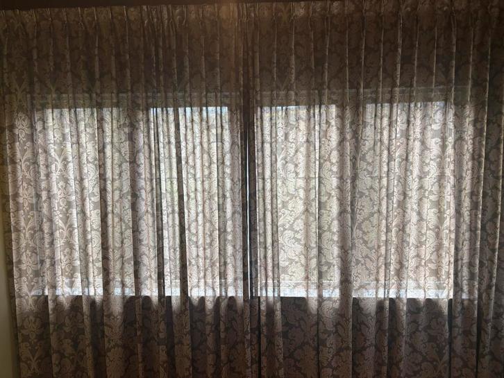 Mooie gordijnen met bloemmotief, Huis en Inrichting, Stoffering | Gordijnen en Lamellen, Zo goed als nieuw, 200 cm of meer, 200 cm of meer