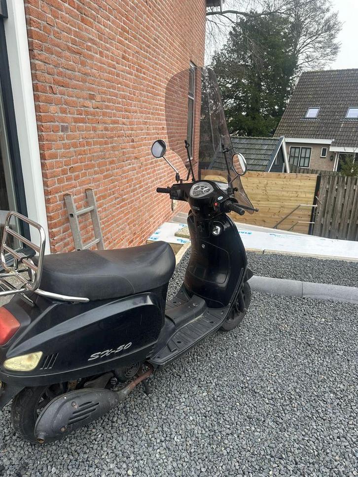Scooter met Gebruikerssporen - Geel Kenteken, Fietsen en Brommers, Brommeronderdelen | Scooters, Gebruikt, Overige merken, Overige typen
