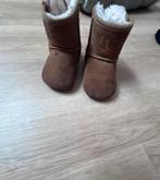 Baby Uggs maat 18, Ophalen of Verzenden, Gebruikt, Jongetje of Meisje, Laarsjes