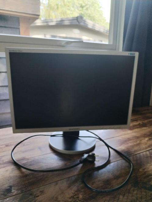 Samsung monitor syncmaster 225bw, Computers en Software, Monitoren, Zo goed als nieuw, 60 Hz of minder, Ophalen of Verzenden
