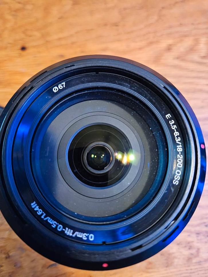 Sony 18-200mm e mount Lens - Veelzijdige Zoomlens, Audio, Tv en Foto, Fotografie | Lenzen en Objectieven, Gebruikt, Standaardlens
