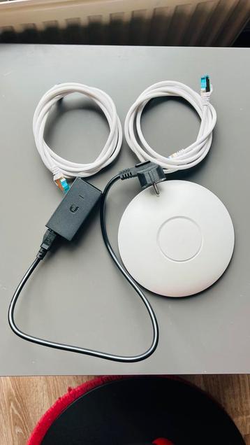 Ubiquity Access Point kompeet te koop wegens verhuizing beschikbaar voor biedingen