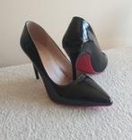 sexy zwarte lak + rode zool pumps/high heels maat 39, Verzenden
