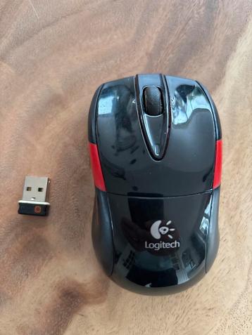 Logitech M525 Draadloze Muis beschikbaar voor biedingen
