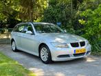 BMW 3-serie Touring 318i Business Line | Cruise + Clima + Na, Auto's, BMW, 13 km/l, Zwart, 4 cilinders, 129 pk