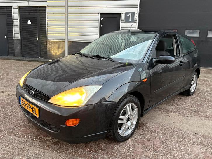 Ford Focus 1.6 I Benzine 2000 Zwart, Auto's, Ford, Bedrijf, Airbags, Airconditioning, Boordcomputer, Centrale vergrendeling, Elektrische ramen