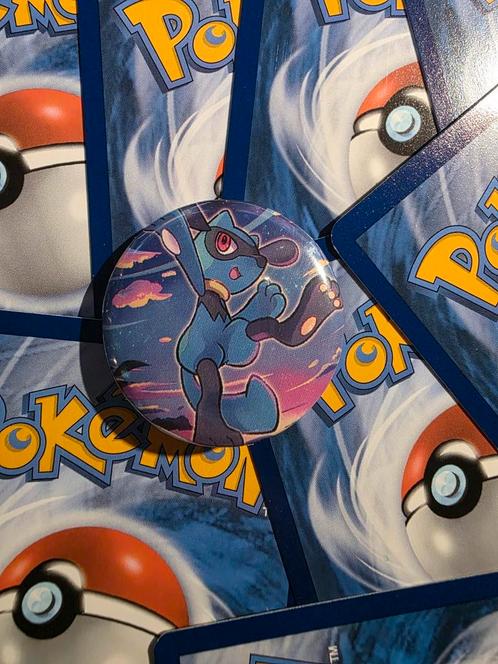 Riolu pokémon button, Verzamelen, Speldjes, Pins en Buttons, Nieuw, Button, Overige onderwerpen, Verzenden
