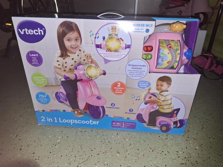 Nieuwe 2 in 1 loopscooter van vtech, Kinderen en Baby's, Speelgoed | Buiten | Voertuigen en Loopfietsen, Nieuw, Loopvoertuig, Ophalen