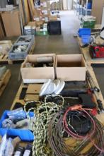 Online Veiling: Partij diversen bestaande uit o.a. touw, ..., Doe-het-zelf en Verbouw, IJzerwaren en Bevestigingsmiddelen, Gebruikt