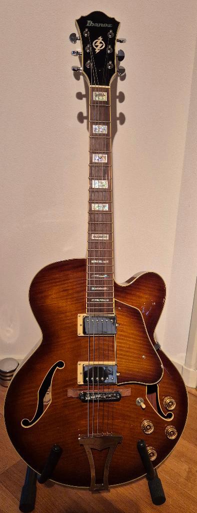 Ibanez Artcore AF85 VLS 12, Muziek en Instrumenten, Snaarinstrumenten | Gitaren | Elektrisch, Zo goed als nieuw, Solid body, Ibanez