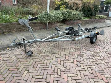 Boot trailer aanhanger kar rib motorboot speedboot 4 M. beschikbaar voor biedingen
