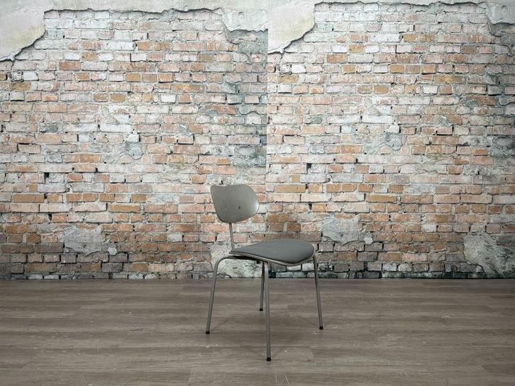 Egon Eiermann SE68 met stof bij TheReSales, Huis en Inrichting, Stoelen, Zo goed als nieuw, Vijf, Zes of meer stoelen, Hout, Stof