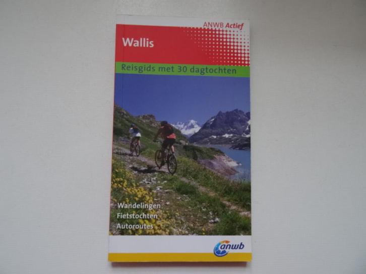 anwb actief reisgids Wallis, Boeken, Reisgidsen, Zo goed als nieuw, Fiets- of Wandelgids, Europa, ANWB, Ophalen of Verzenden
