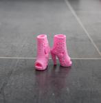 Barbie kleding nieuw - Originele hoge hakken roosjes roze, Ophalen of Verzenden, Nieuw, Barbie