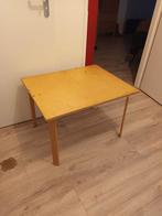 Leuk kinder tafeltje, Ophalen of Verzenden, Gebruikt, Tafel(s)