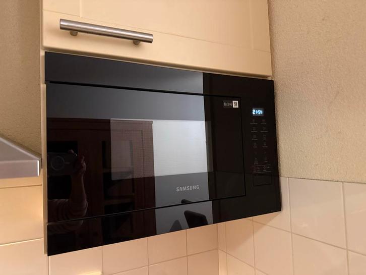 Samsung MG22T8254AB/E Inbouw Magnetron - nog heel goed, Witgoed en Apparatuur, Magnetrons, Gebruikt, Inbouw, Magnetron, 60 cm of meer
