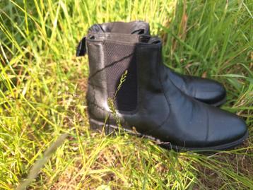 Jodpurs zwart leer mt 43 beschikbaar voor biedingen
