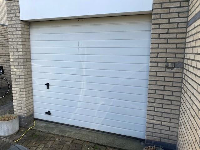 Geïsoleerde elektrische garagedeur 236x212cm, Ophalen, Gebruikt, 120 cm of meer, Garagedeur